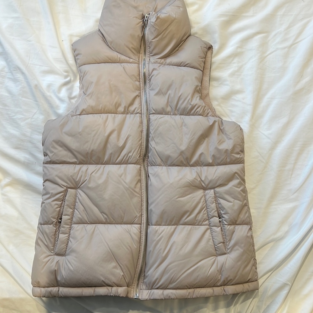 Women’s XS light pink bubble vest